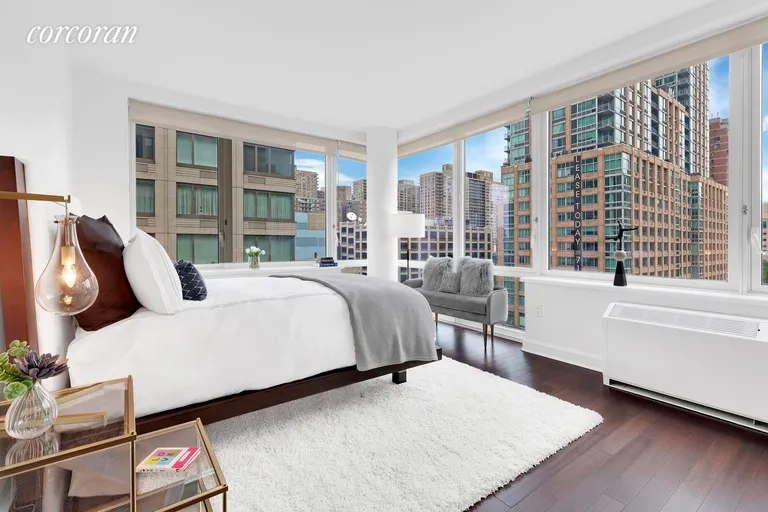 New York City Real Estate | View 80 Riverside Boulevard, 9E | room 4 | View 5