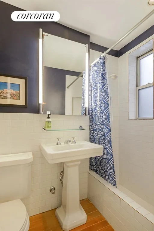 New York City Real Estate | View 30 Monroe Place, 2A | Bathroom | View 2