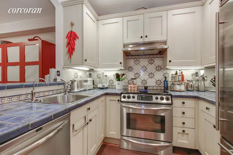 New York City Real Estate | View 424 East 57th Street, 1BF | Kitchen | View 2