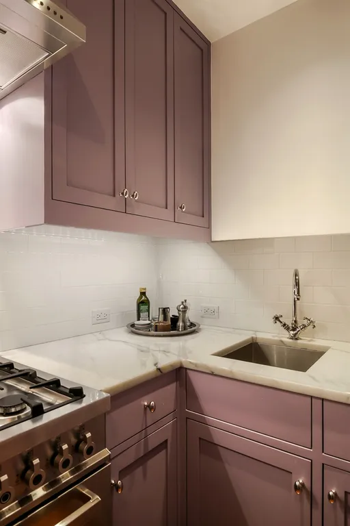 New York City Real Estate | View 131 East 66th Street, 5F | Kitchen | View 3