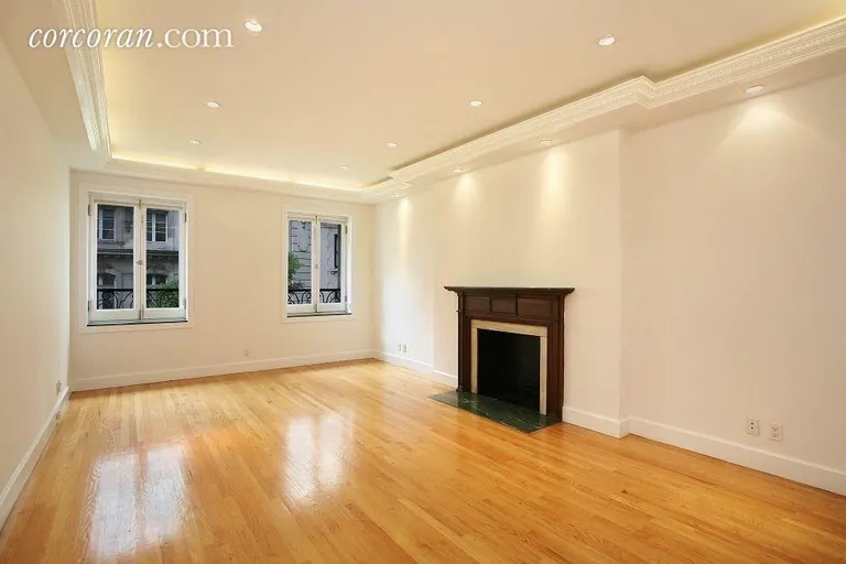 New York City Real Estate | View 9 East 62nd Street, 4TH FLOOR | room 1 | View 2