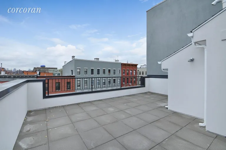New York City Real Estate | View 212 Franklin Street, 3 | room 5 | View 6