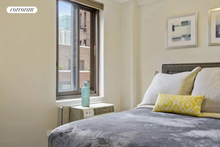New York City Real Estate | View 420 East 64th Street, E12B | room 2 | View 3