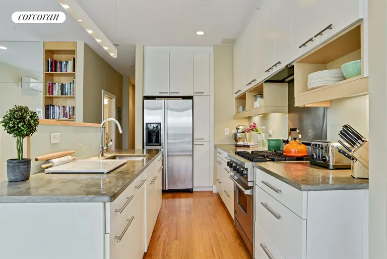 New York City Real Estate | View 543 Dean Street, 3 | Open chef's kitchen | View 4