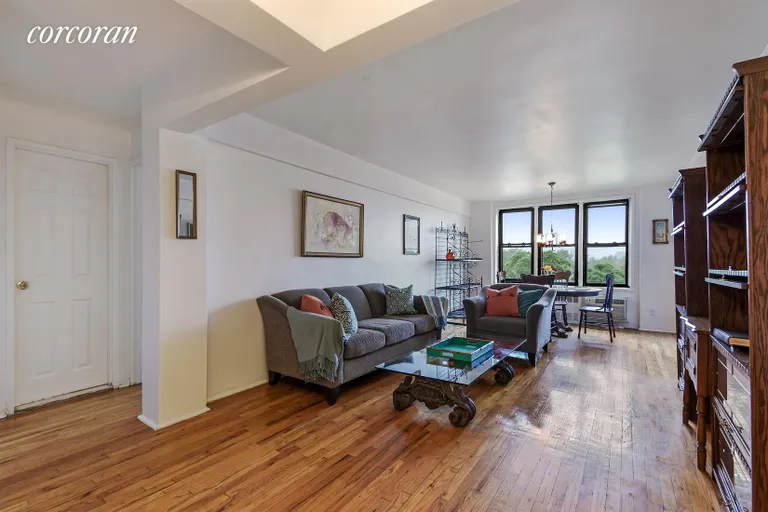 New York City Real Estate | View 350 Ocean Parkway, 5G | 1.5 Beds, 1 Bath | View 1