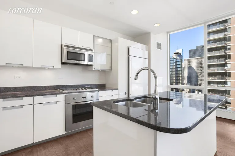 New York City Real Estate | View 250 East 49th Street, 19C | room 3 | View 4