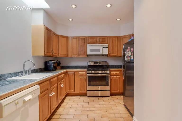 New York City Real Estate | View 25 Montgomery Place, 4 | room 1 | View 2