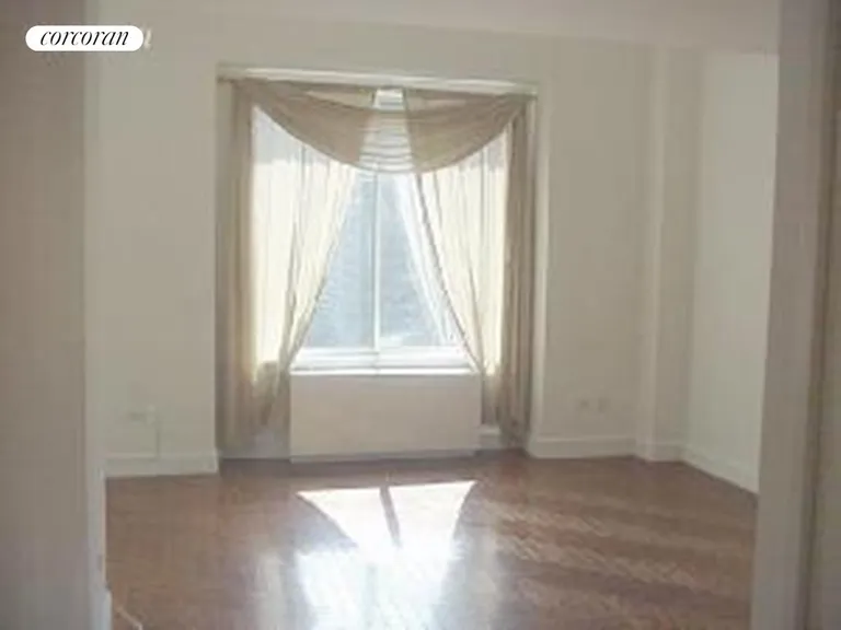 New York City Real Estate | View 200 Riverside Boulevard, 16H | room 4 | View 5