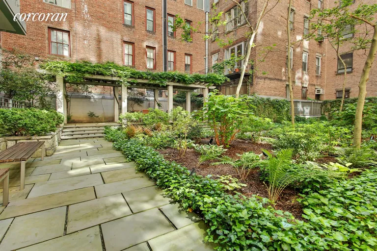 New York City Real Estate | View 124 Hudson Street, 5A | Landscaped Private Garden | View 10