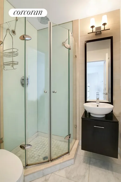 New York City Real Estate | View 343 4th Avenue, 11G | Master Bathroom | View 5