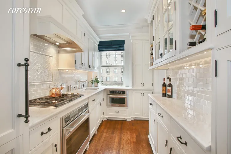 New York City Real Estate | View 969 Park Avenue, 5C | Kitchen | View 4