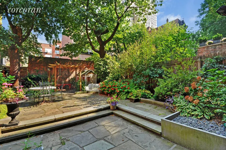 New York City Real Estate | View 67 Willow Street, 2 | Side Yard | View 4