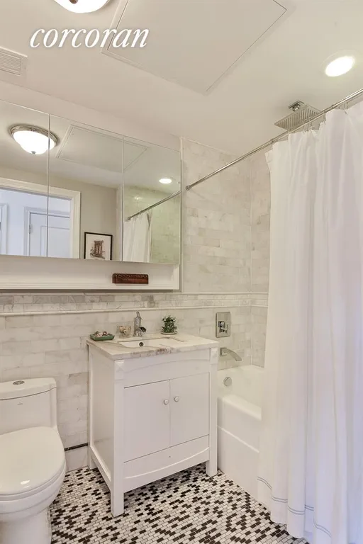 New York City Real Estate | View 910 Union Street, 4A | Luxuriously Appointed 2nd Bathroom | View 9