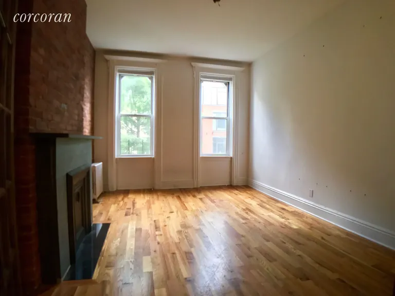 New York City Real Estate | View 104 Bedford Avenue, 4R | room 4 | View 5