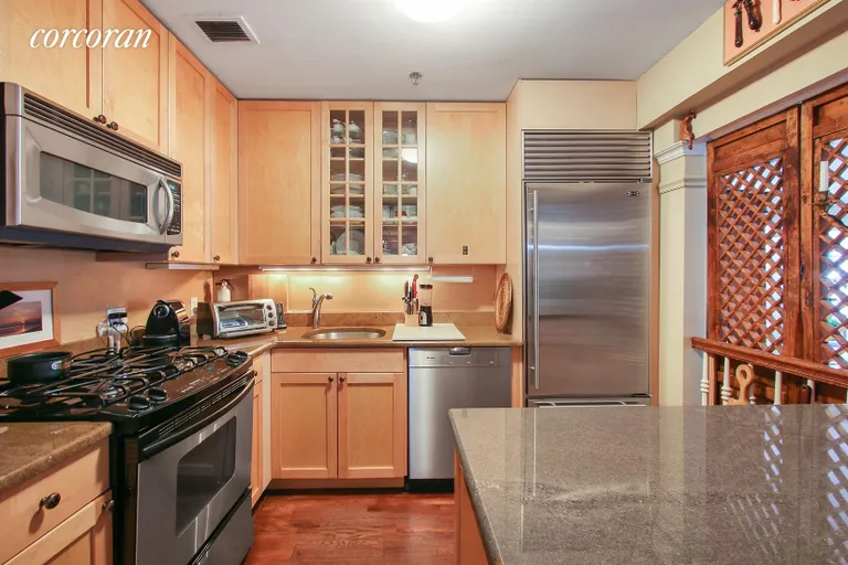 New York City Real Estate | View 203 West 90th Street, 7B | Kitchen | View 4