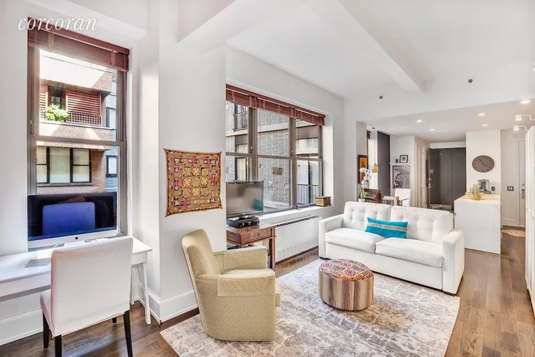 New York City Real Estate | View 260 Park Avenue South, 10K | spacious living room  | View 2