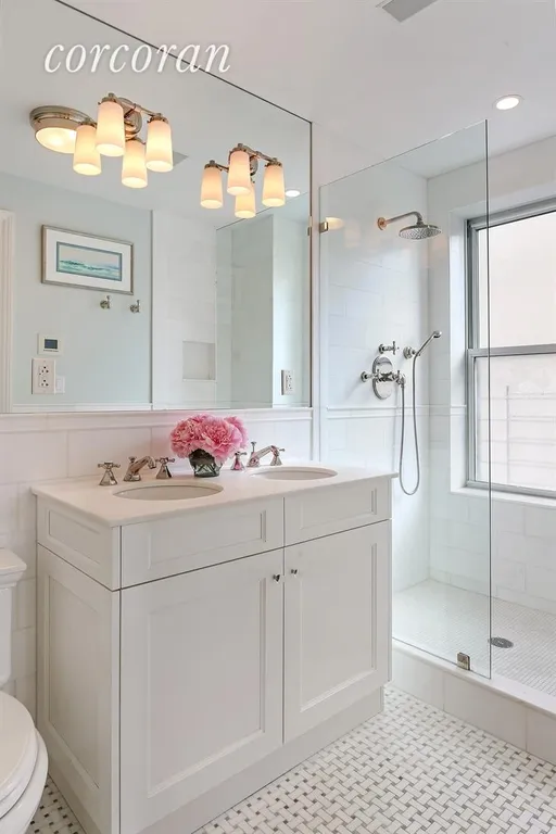 New York City Real Estate | View 215 West 88th Street, 9F | Master Bathroom | View 8