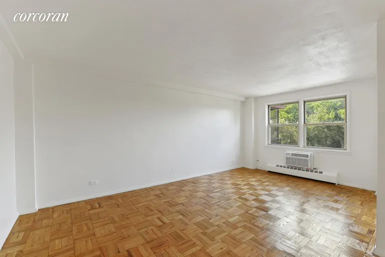 New York City Real Estate | View 5550 Fieldston Road, 3I | Living Room / Dining Room | View 6