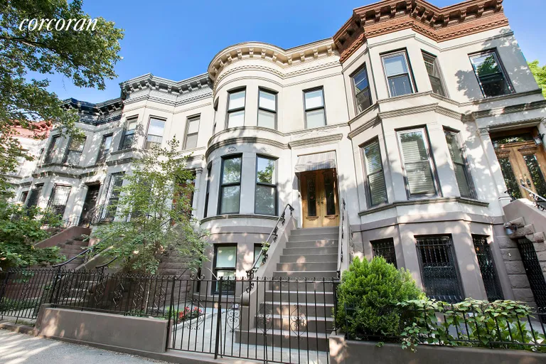 New York City Real Estate | View 154 Underhill Avenue, 1 | 3 Beds, 1 Bath | View 1