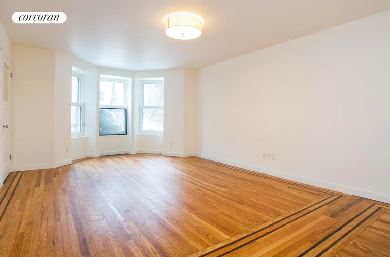 New York City Real Estate | View 154 Underhill Avenue, 1 | room 2 | View 3