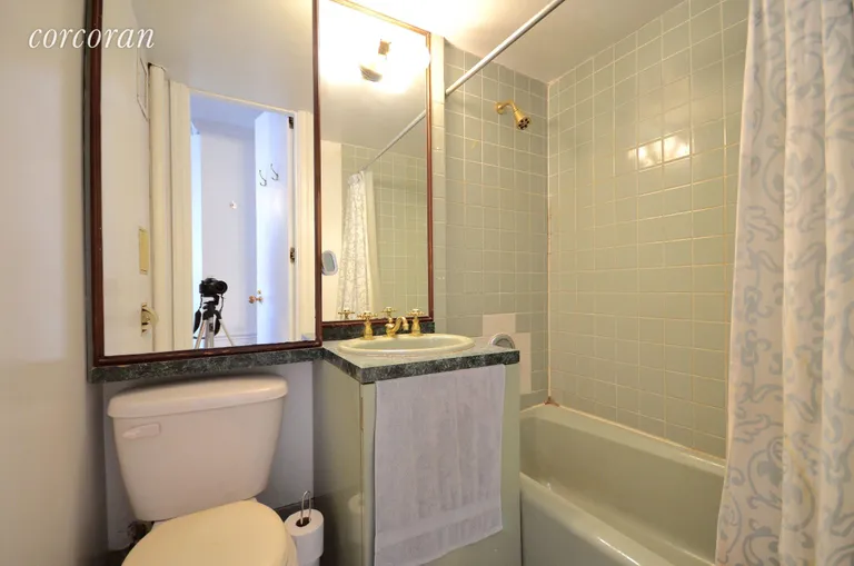 New York City Real Estate | View 222 East 75th Street, 5D | room 5 | View 6
