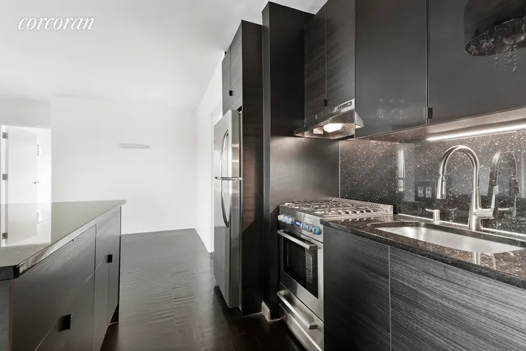 New York City Real Estate | View 20 West 64th Street, 26R | 6 | View 12
