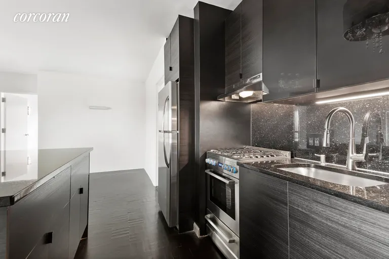 New York City Real Estate | View 20 West 64th Street, 26R | 6 | View 3