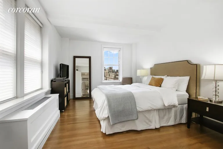 New York City Real Estate | View 27 West 72nd Street, 1207 | Master Bedroom | View 4