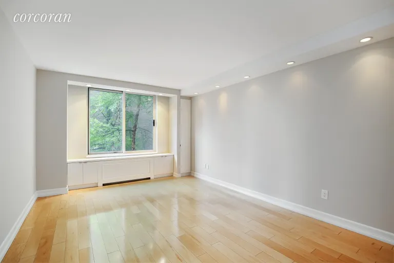 New York City Real Estate | View 170 East 87th Street, W4DE | Master Bedroom | View 9