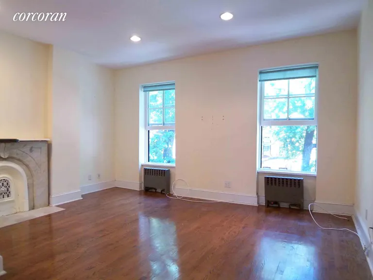 New York City Real Estate | View 320 Clermont Avenue, 3 | room 2 | View 3