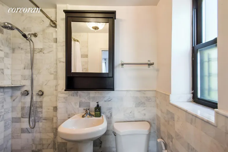 New York City Real Estate | View 350 Ocean Parkway, 2A | 2nd Bathroom | View 8