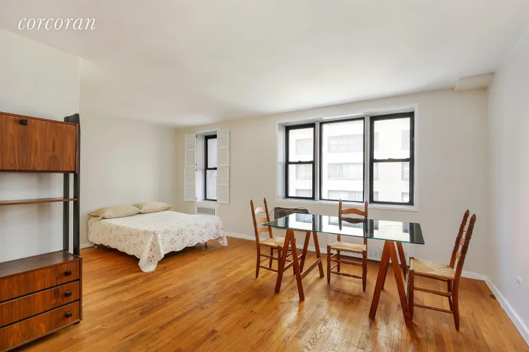 New York City Real Estate | View 200 East 28th Street, 5D | Alcove and Dining Area | View 3