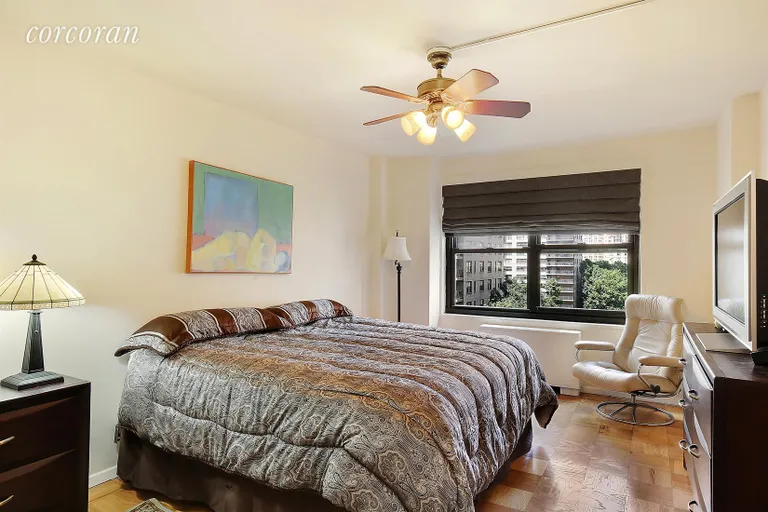 New York City Real Estate | View 140 West End Avenue, 10L | Bedroom | View 4