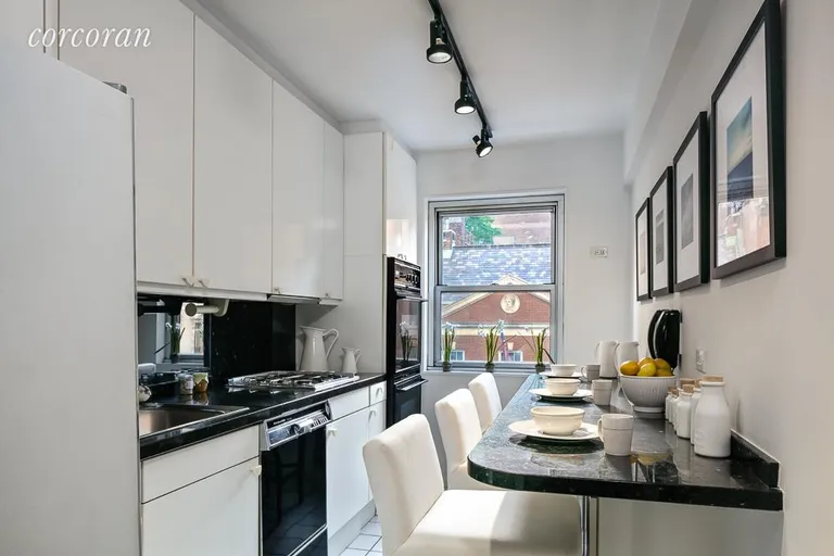New York City Real Estate | View 40 East 78th Street, 4G and SR9 | room 3 | View 4