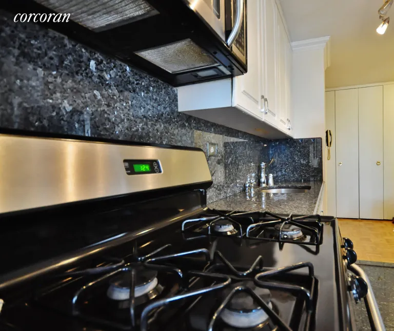 New York City Real Estate | View 1623 Third Avenue, 23K | room 12 | View 13