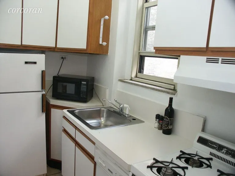 New York City Real Estate | View 210 West 19th Street, 6J | 1 Bed, 1 Bath | View 1