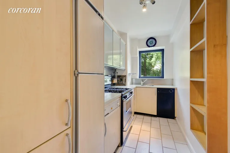 New York City Real Estate | View 1056 Fifth Avenue, 2B | Kitchen | View 4
