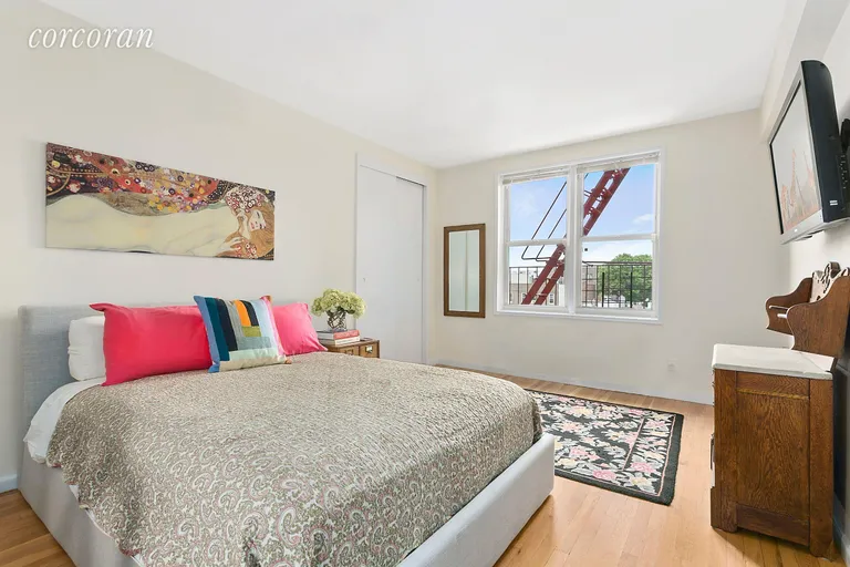 New York City Real Estate | View 616 East 18th Street, 5J | room 2 | View 3