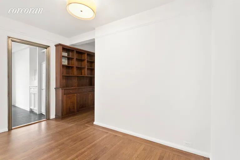 New York City Real Estate | View 302 West 12th Street, 6A | Entry Foyer | View 8
