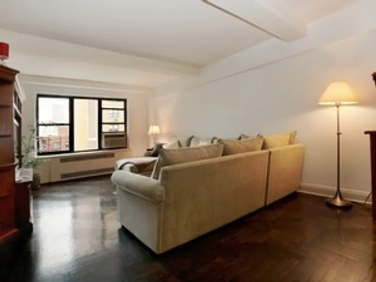 New York City Real Estate | View 330 East 79th Street, 8B | 2 Beds, 2 Baths | View 1