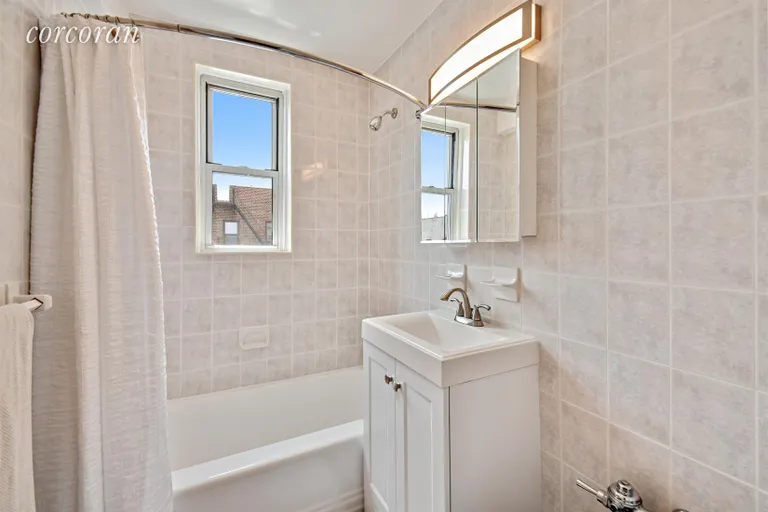 New York City Real Estate | View 385 East 16th Street, 6B | Bathroom | View 4