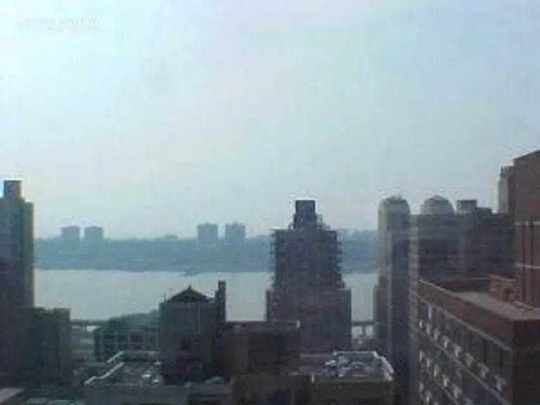 New York City Real Estate | View 1965 Broadway, 25A | room 2 | View 3