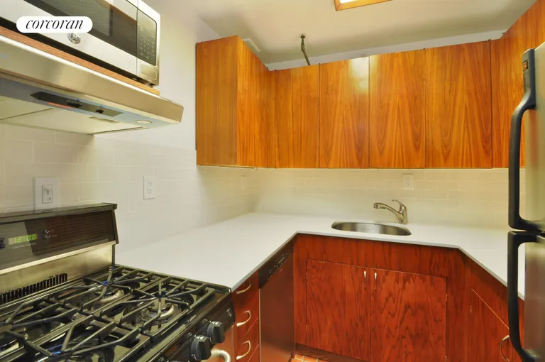 New York City Real Estate | View 459 West 24th Street, 2 | room 2 | View 3