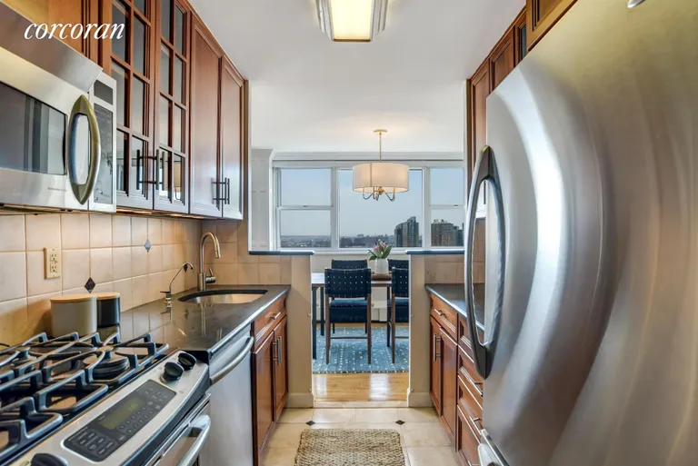 New York City Real Estate | View 75 Henry Street, 32H | Kitchen | View 4