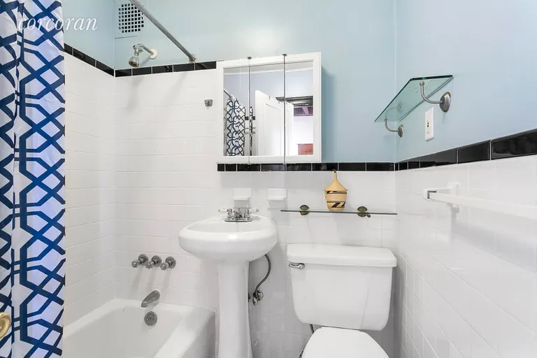 New York City Real Estate | View 202 8th Avenue, 5 | 5 | View 5