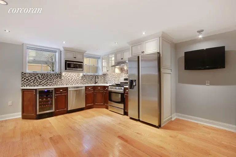 New York City Real Estate | View 14 Fillmore Place, 1A | room 3 | View 4