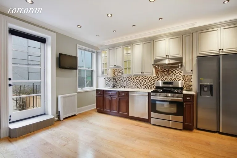 New York City Real Estate | View 14 Fillmore Place, 1A | room 2 | View 3