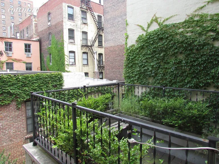 New York City Real Estate | View 215 West 21st Street, 2B | room 1 | View 2