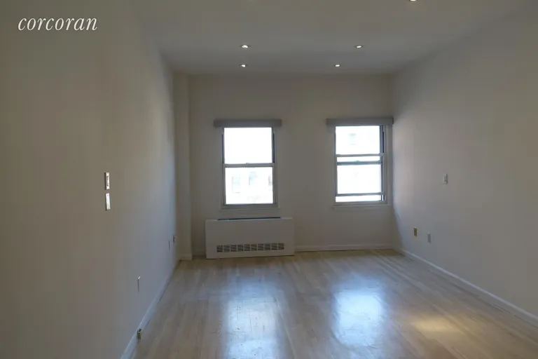 New York City Real Estate | View 186 West 80th Street, 4E | room 6 | View 7