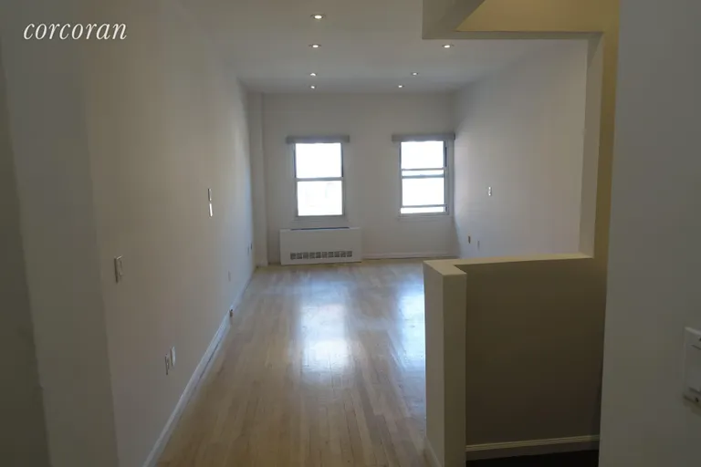 New York City Real Estate | View 186 West 80th Street, 4E | room 7 | View 8